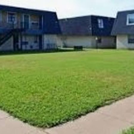 2 Bed/ 1 Bath Next To Ft. Sill Apartment Lawton Exterior photo