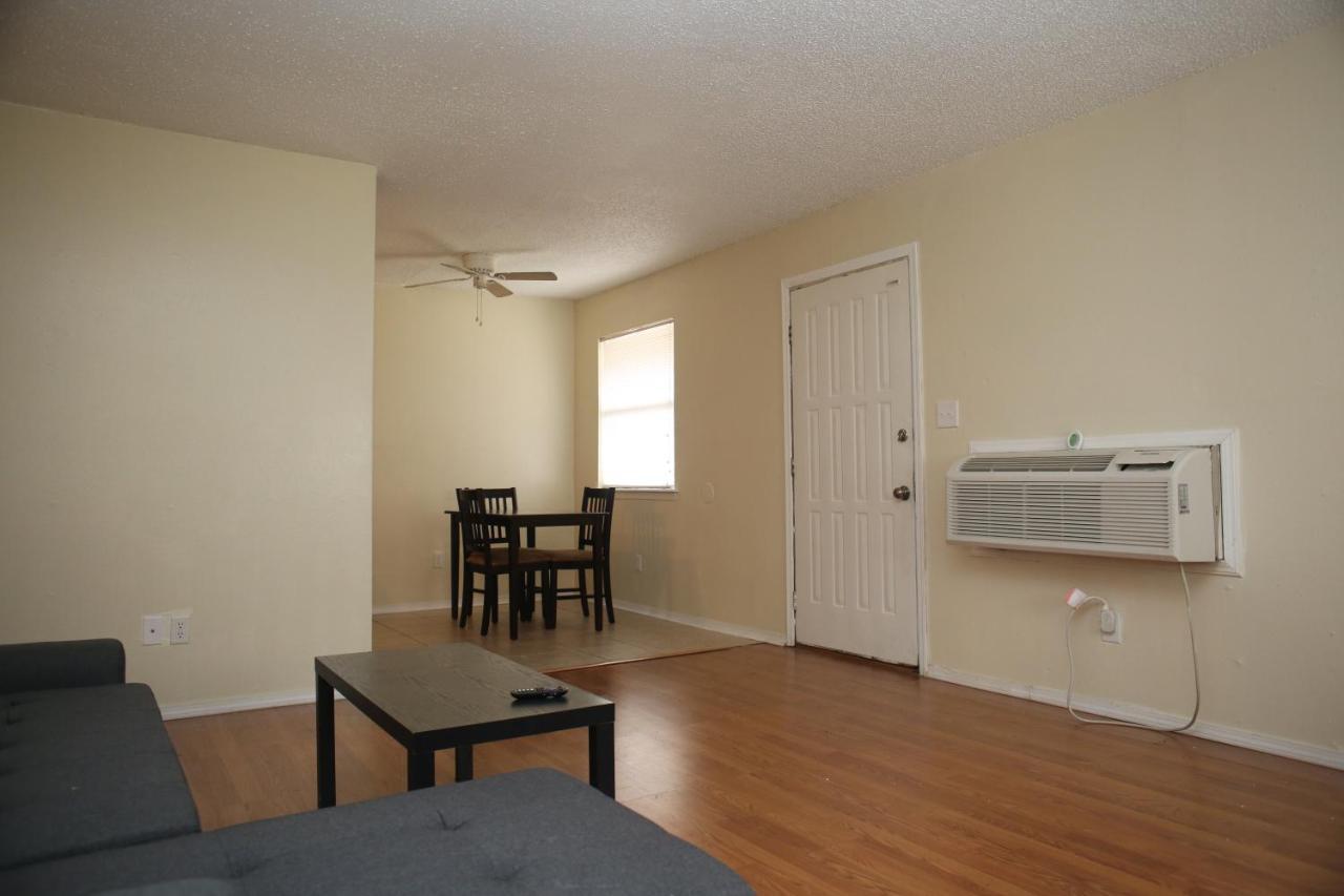 2 Bed/ 1 Bath Next To Ft. Sill Apartment Lawton Exterior photo