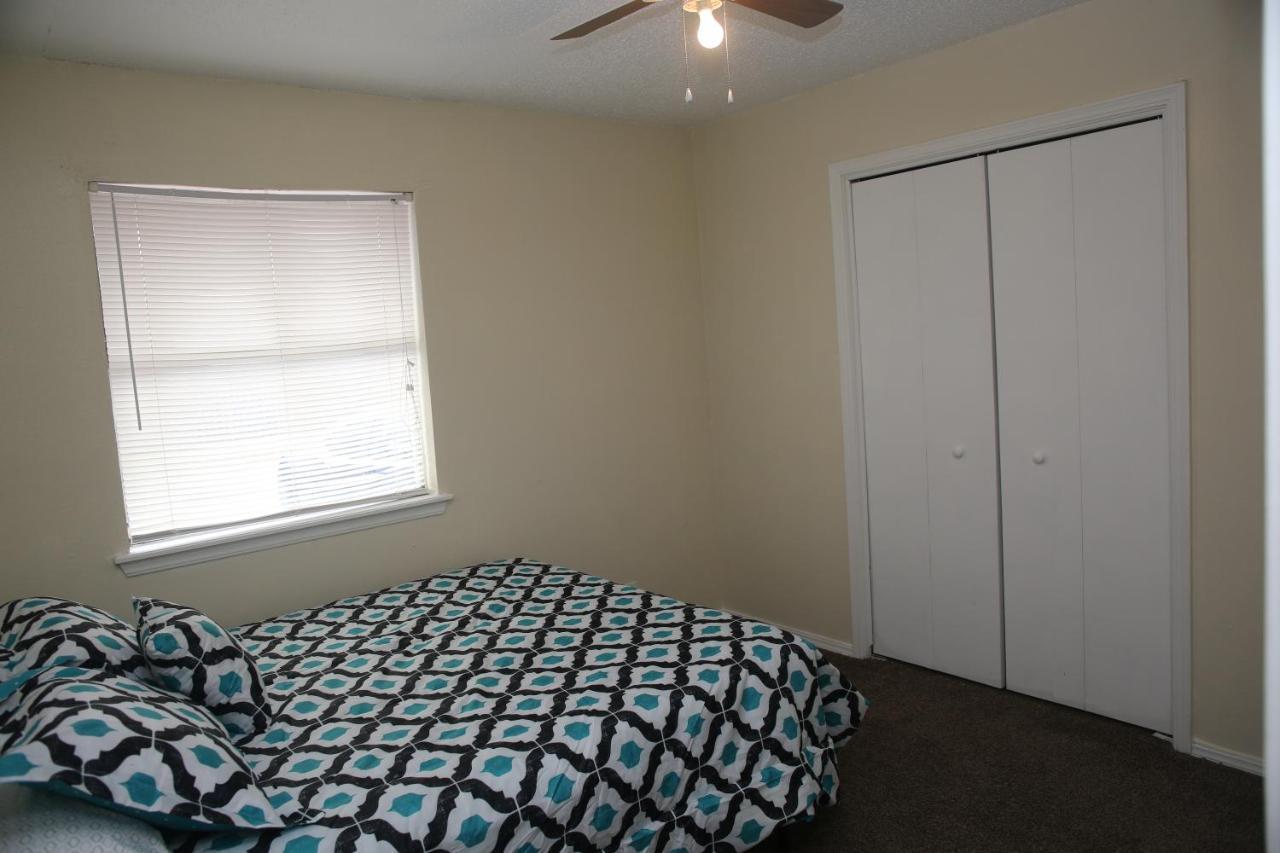 2 Bed/ 1 Bath Next To Ft. Sill Apartment Lawton Exterior photo