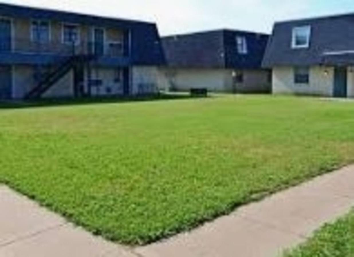2 Bed/ 1 Bath Next To Ft. Sill Apartment Lawton Exterior photo